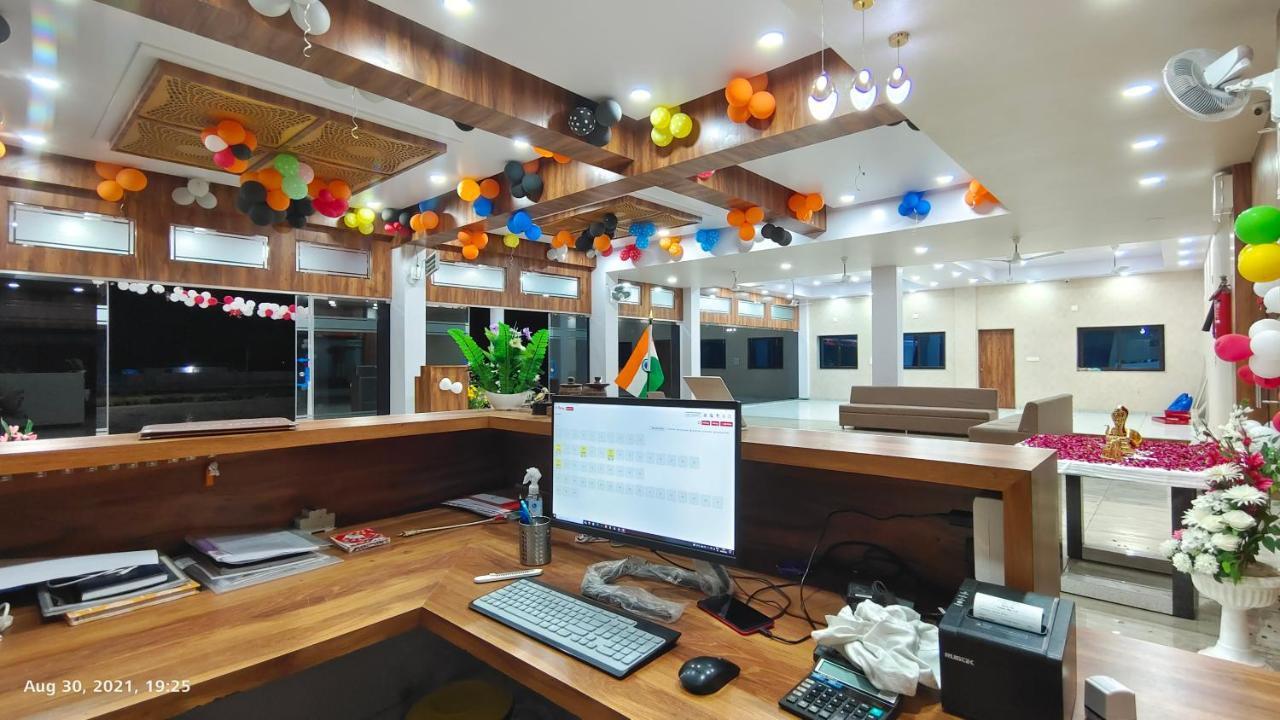 Kesar Hotel Viramgam Εξωτερικό φωτογραφία